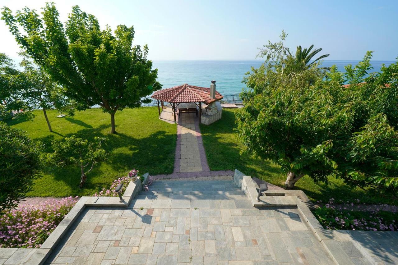 Secret Paradise Villas Loutra Elevtheron Exterior foto